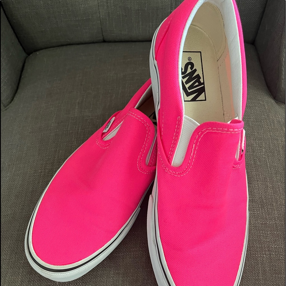 Ladies size 10 (mens size 8) Neon pink Vans